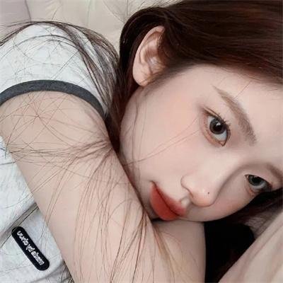 多愁善感的家伙海报